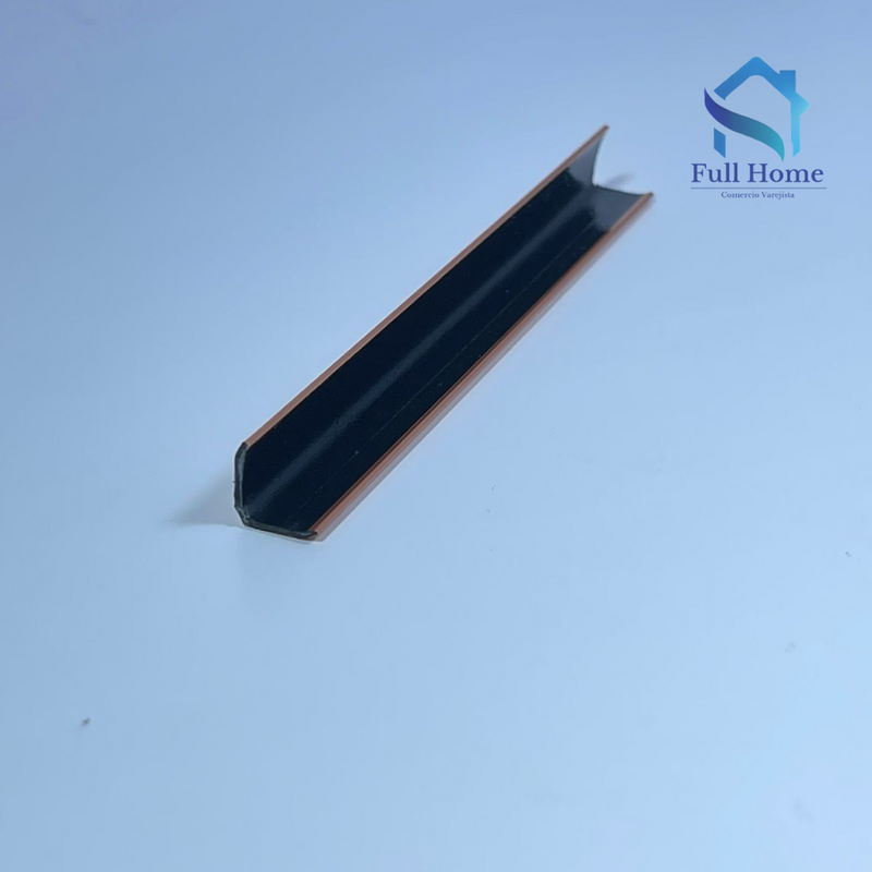 Perfil Cantoneira de PVC 10MMX10MM com fita 3M barra de 3 Metros