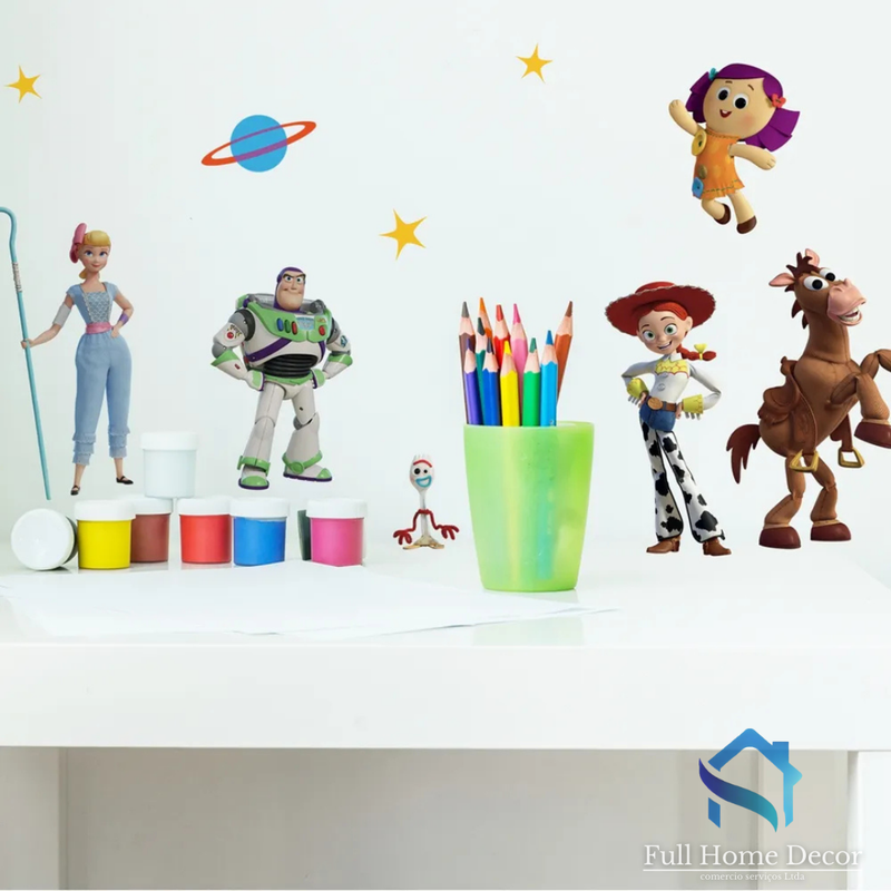 Adesivo de Parede Toy Story 4 personagens  22.86cm x 44,13cm Importado - Full Home